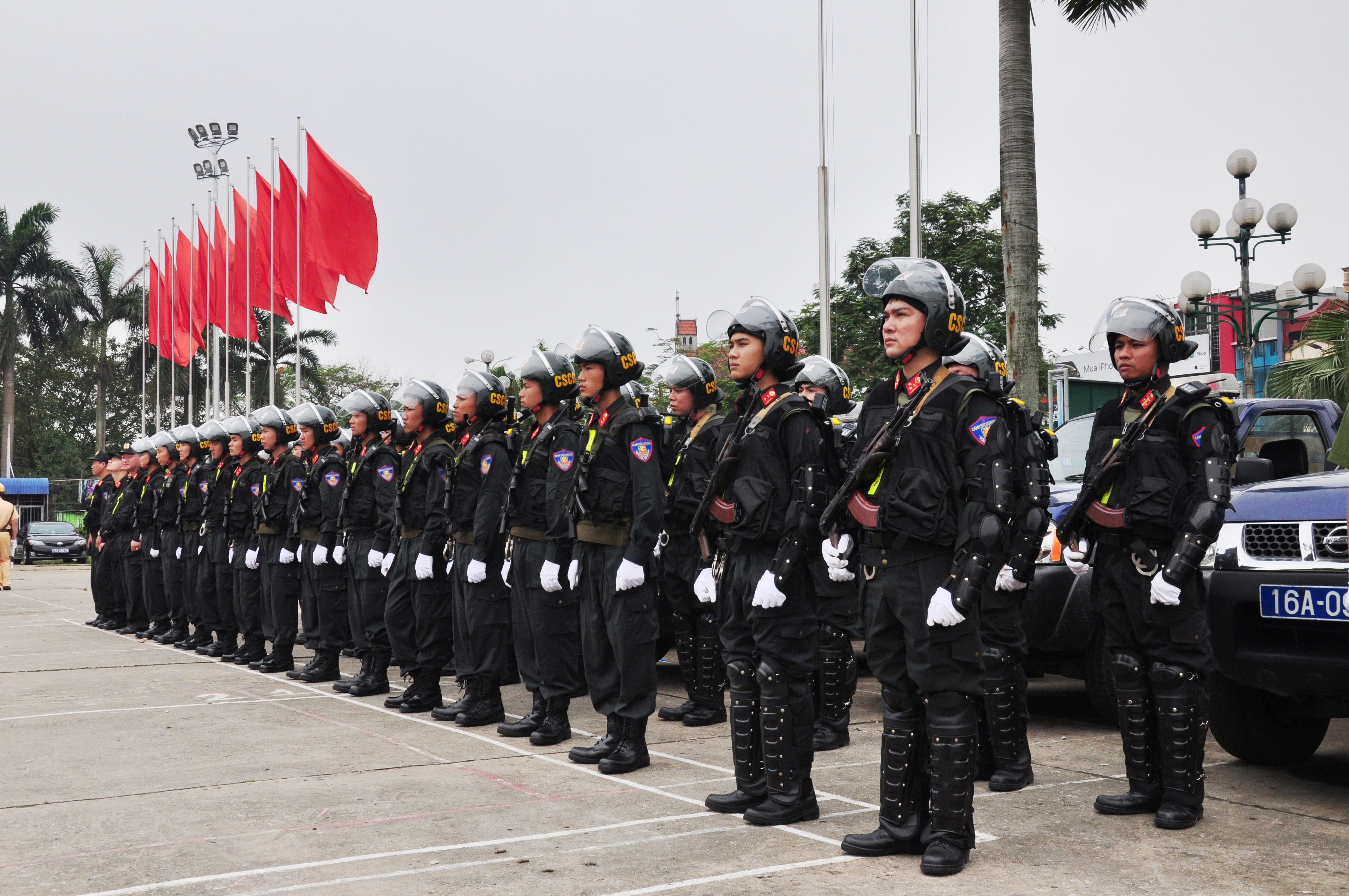 Phòng Cảnh sát cơ động tăng cường canh gác bảo vệ an toàn mục tiêu